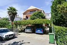 Apartment Jelena *